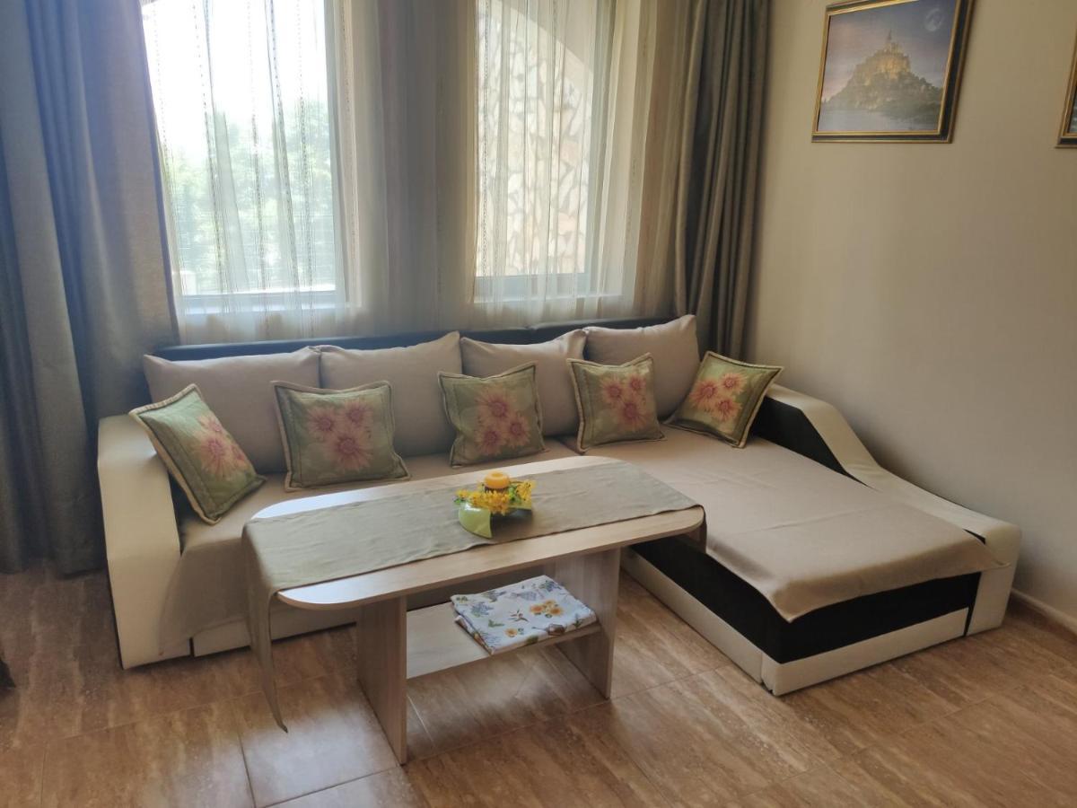 Jacky'S Apartament - Апартамент В Свети Влас Esterno foto