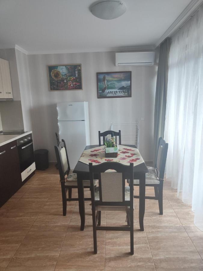 Jacky'S Apartament - Апартамент В Свети Влас Esterno foto