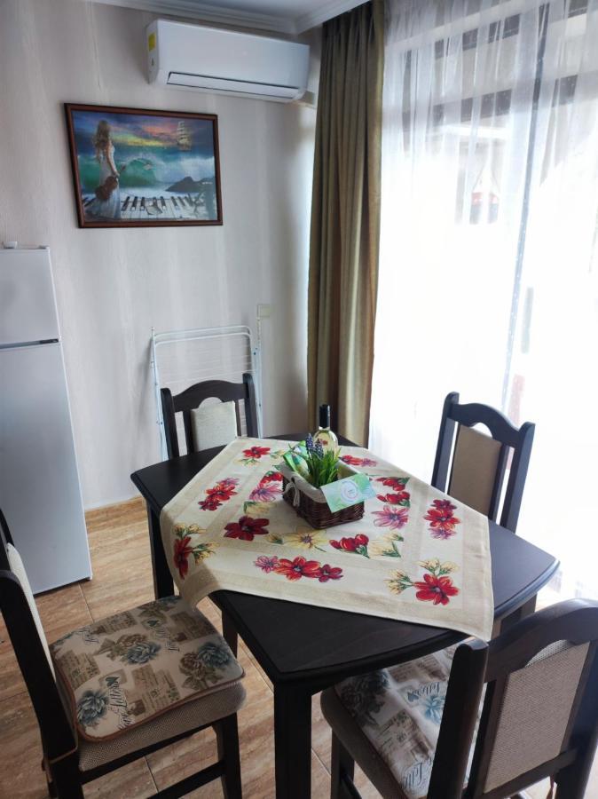 Jacky'S Apartament - Апартамент В Свети Влас Esterno foto