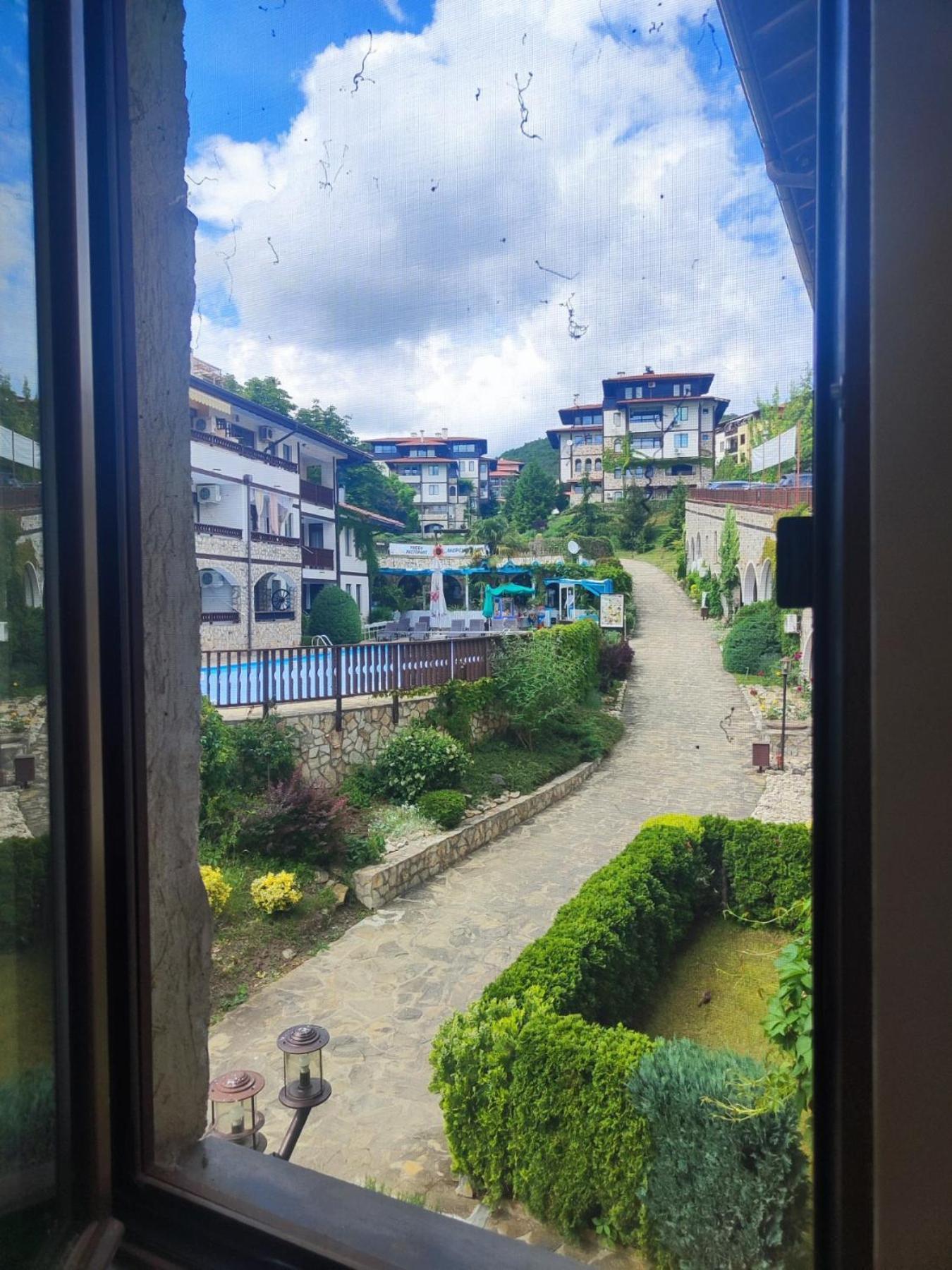 Jacky'S Apartament - Апартамент В Свети Влас Esterno foto