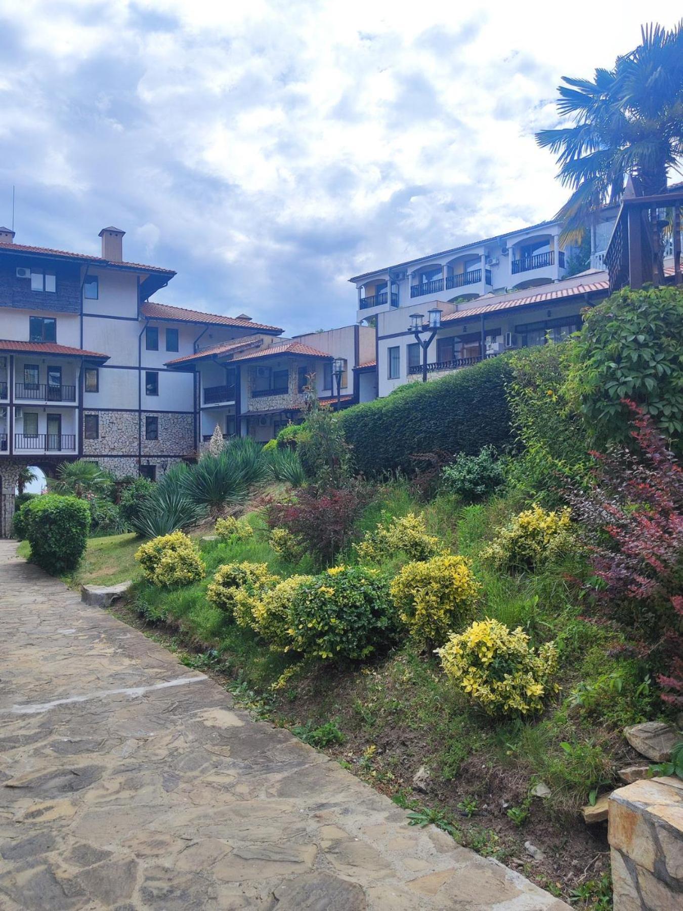 Jacky'S Apartament - Апартамент В Свети Влас Esterno foto